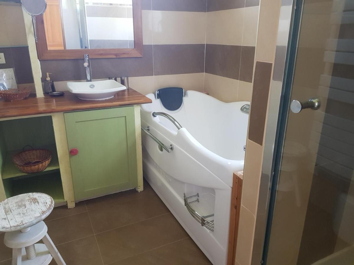 Maison Mimosa Salernes Kültér fotó
